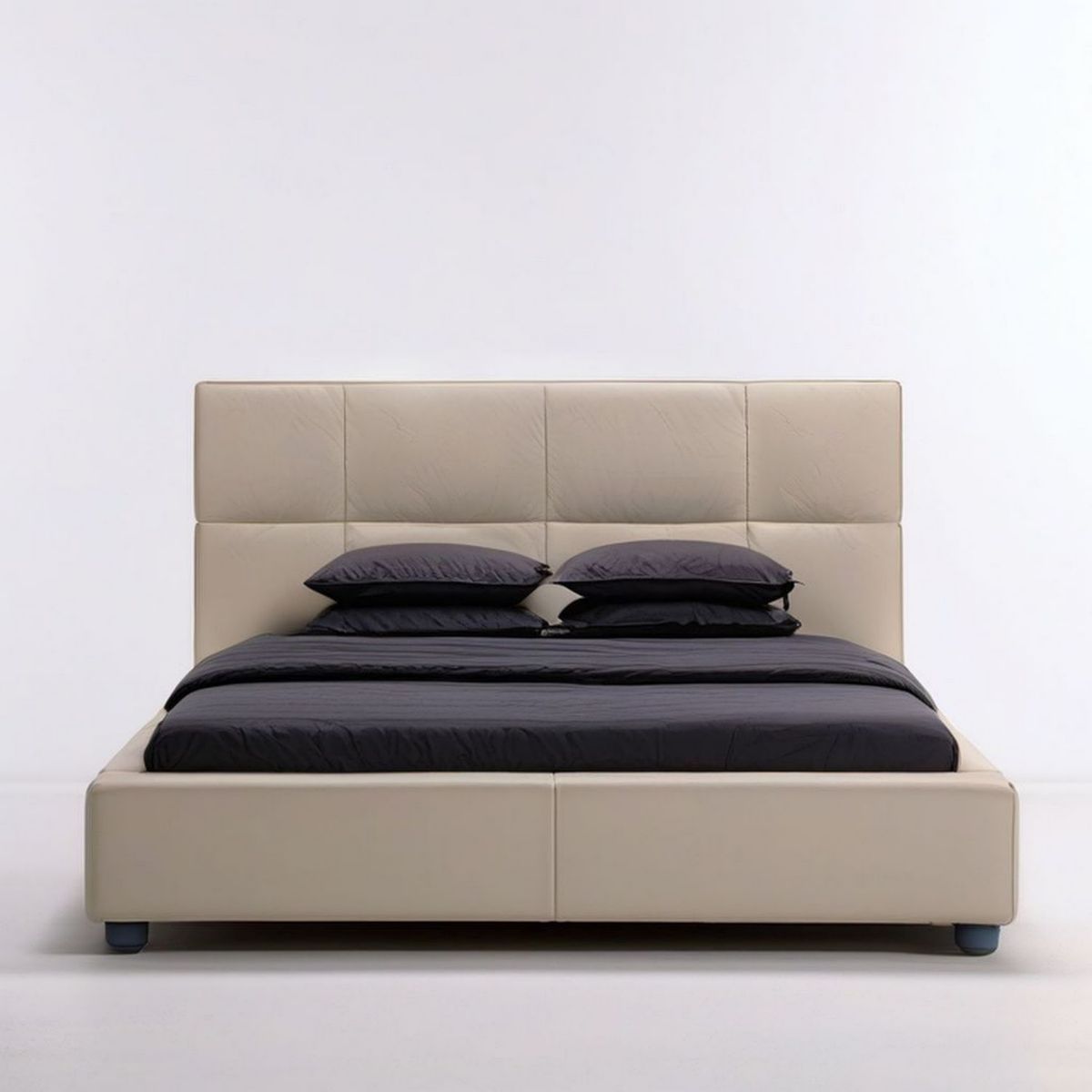 Doppelbett mit gepolstertem Kopfteil aus PU-Kunstleder, Beige, 180 x 200 cm